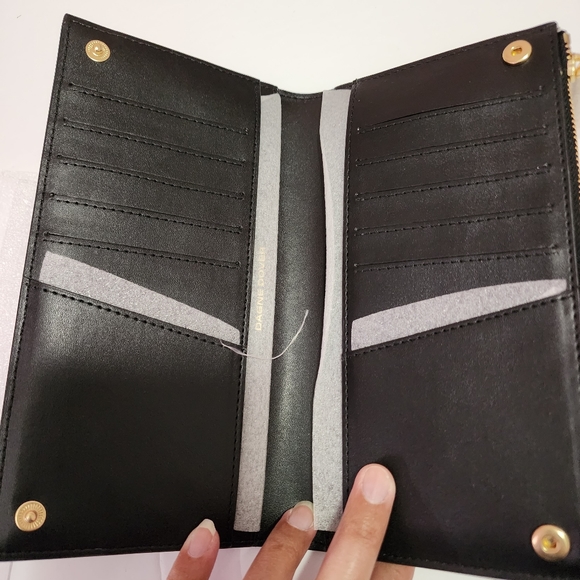 Dagne Dover Slim Wallet - Black - Picture 4 of 8
